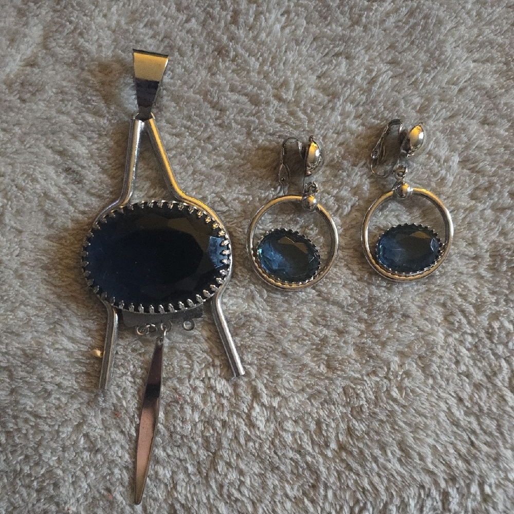 Source Unknown Silver and Blue Earrings